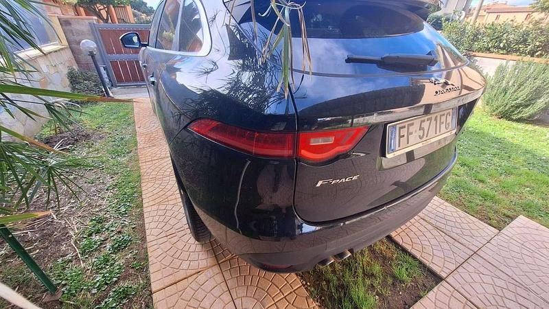 Usata Jaguar F-Pace R-Sport 179 CV (131 kW) 2016 SUV