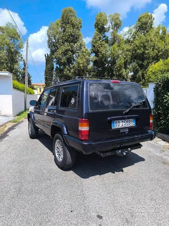 Usata Jeep Cherokee 80 CV (58 kW) 1999 SUV