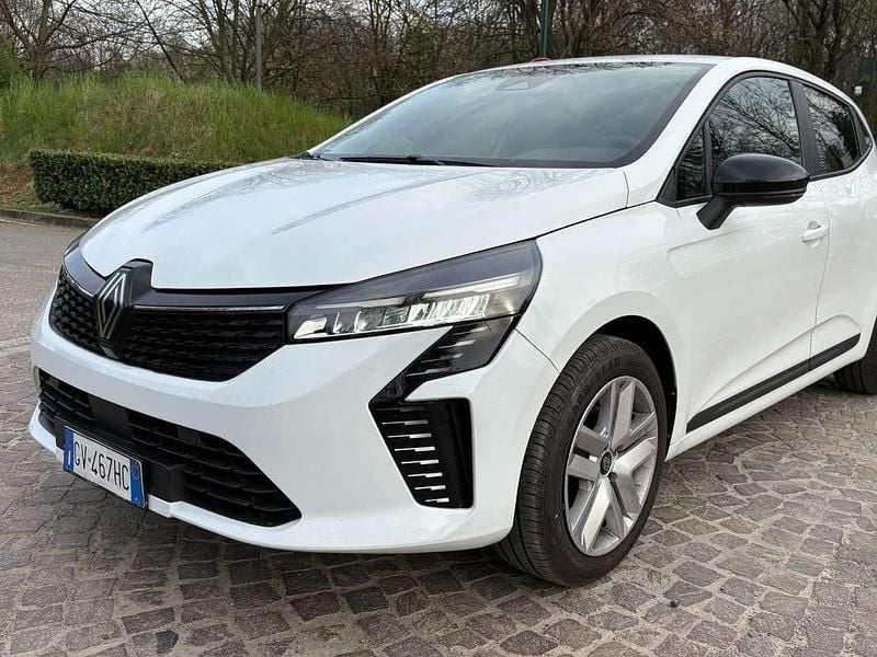 Usata Renault Clio V Evolution 101 CV (74 kW) 2024 Bianco Berlina