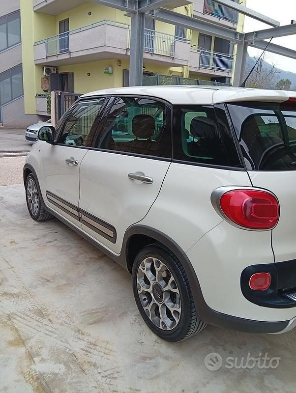 Usata Fiat 500L Trekking 85 CV (62 kW) 2015 Bianco Monovolume