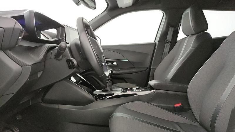 Usata Peugeot 2008 Allure 101 CV (74 kW) 2023 Grigio SUV
