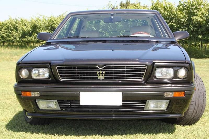 Usata Maserati 424 245 CV (180 kW) 1992 Nero Berlina