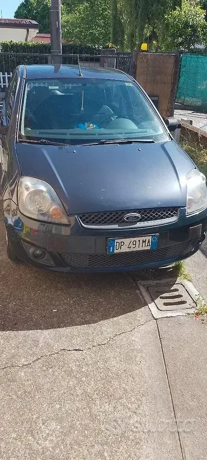 Usata Ford Fiesta 75 CV (55 kW) 2008 Nero Utilitaria