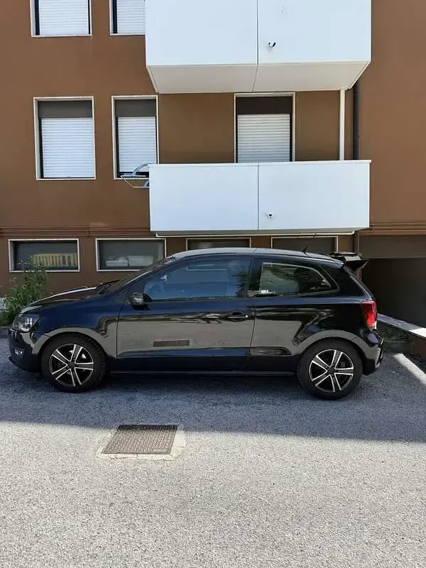 Usata VW Polo Sound 75 CV (55 kW) 2014 Berlina