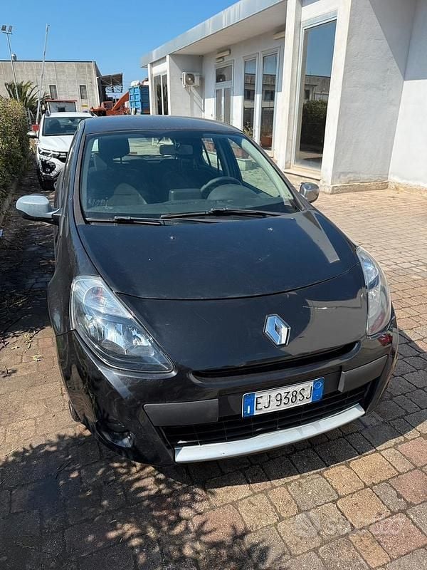 Usata Renault Clio II 2011 Berlina