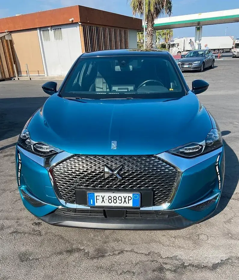 Usata DS Automobiles DS3 So Chic 102 CV (75 kW) 2019 Bluazzurro Station wagon