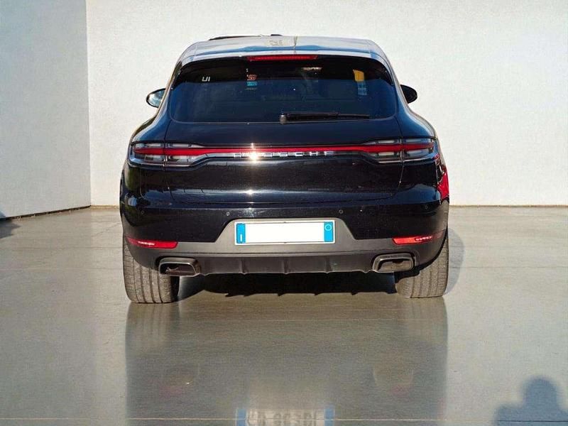 Usata Porsche Macan 245 CV (180 kW) 2020 Nero metallizzato SUV