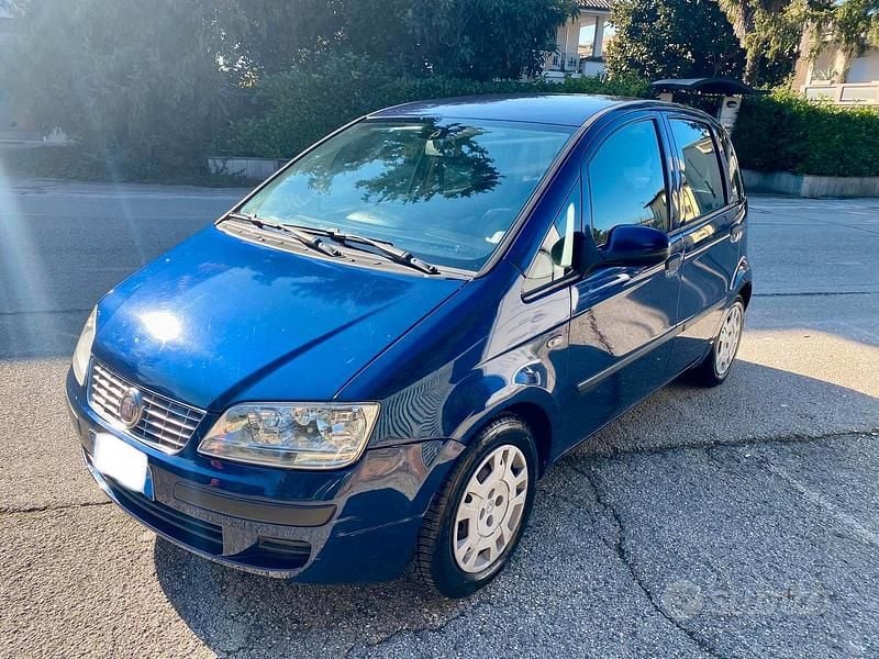 Usata Fiat Idea 2011 Blu Monovolume