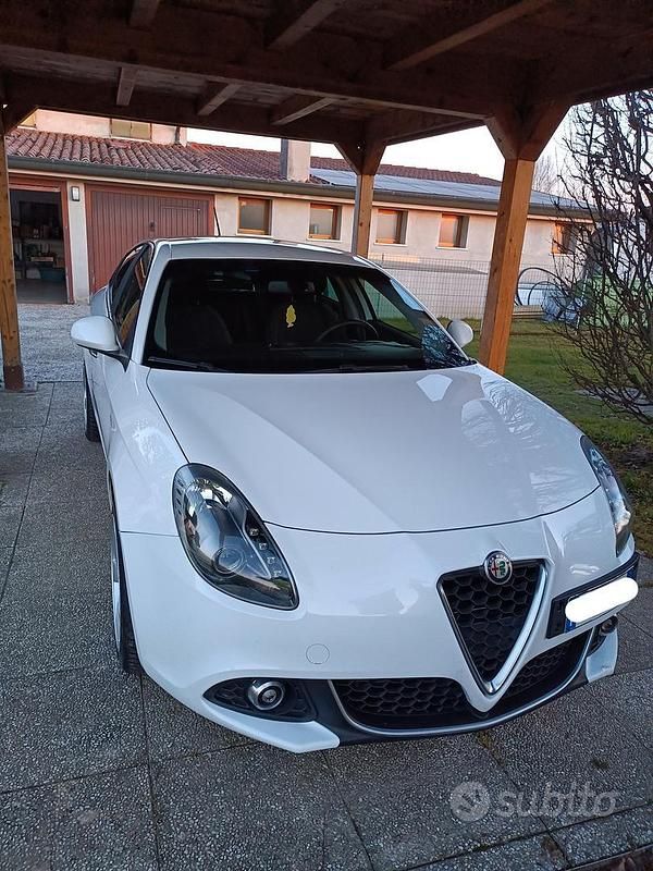 Usata Alfa Romeo Giulietta Super 120 CV (88 kW) 2019 Bianco Berlina