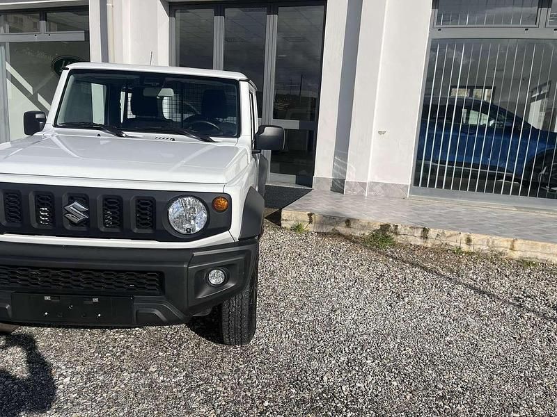 Usata Suzuki Jimny 102 CV (75 kW) 2024 Bianco SUV