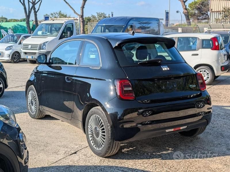 Usata Fiat 500e Icon 86 kW (118 CV) 2021 Nero Utilitaria