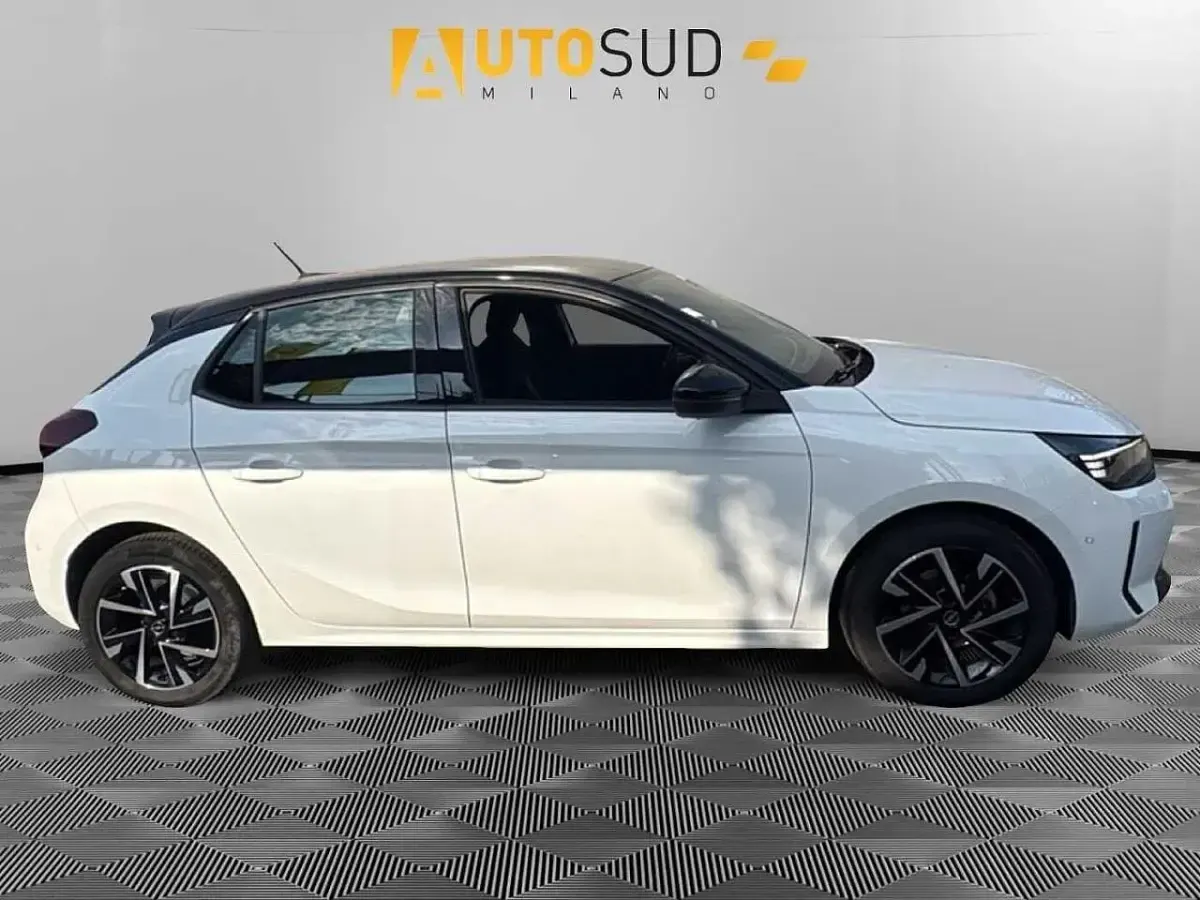 Usata Opel Corsa S 75 CV (55 kW) 2024 Bianco Utilitaria