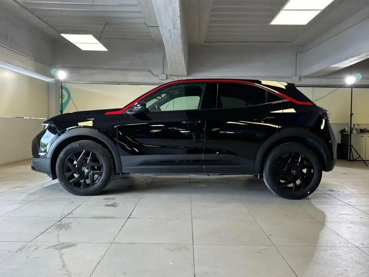 Usata Opel Mokka 101 CV (74 kW) 2023 Nero SUV