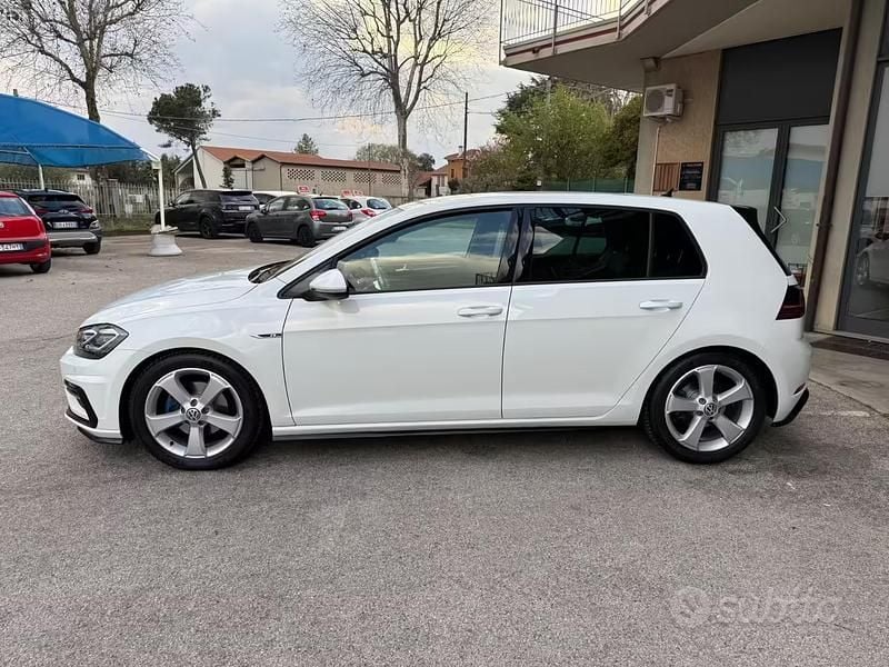 Usata VW Golf VII R-line 150 CV (110 kW) 2018 Bianco Berlina