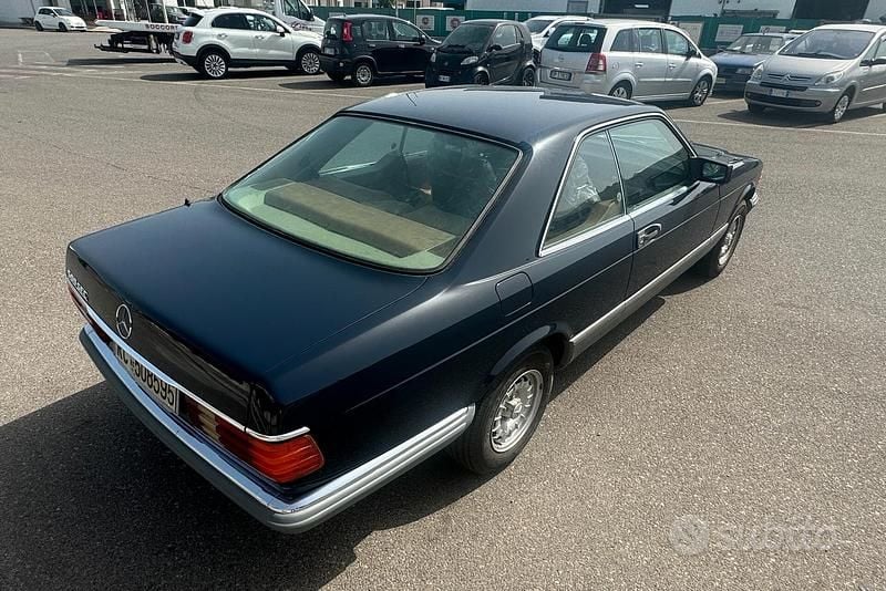 Usata Mercedes 500 231 CV (169 kW) 1985 Nero Coupé