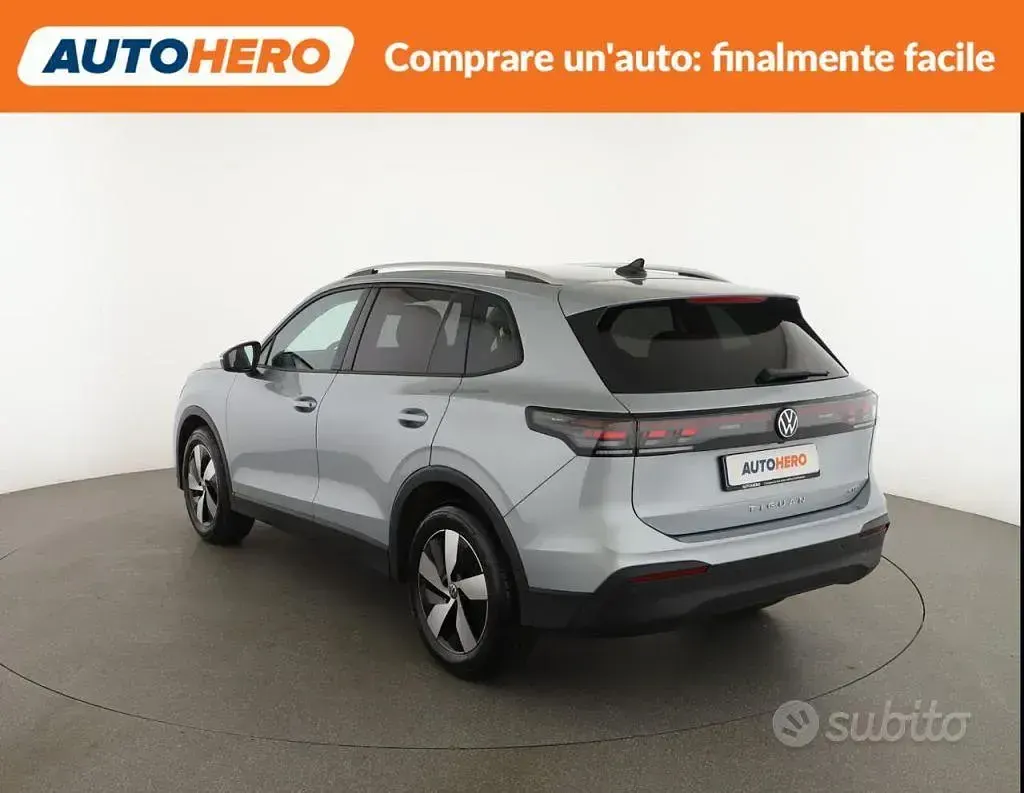 Neu VW Tiguan 150 PS (110 kW) 2026 Grau SUV