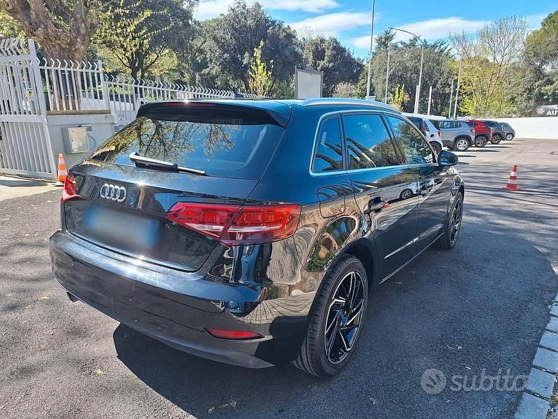 Occasion Audi A3 Business 116 PK (85 kW) 2019 Zwart Sedan