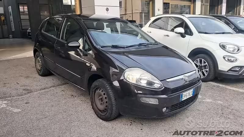 Occasion Fiat Grande Punto Dynamic 77 ch (56 kW) 2011 Bleue Citadine