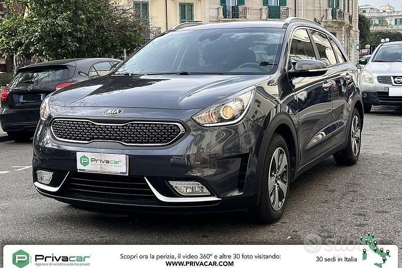 Grigio Usata 2020 Kia Niro SUV | 17.500 € (Buon prezzo) - Immagine 1/4