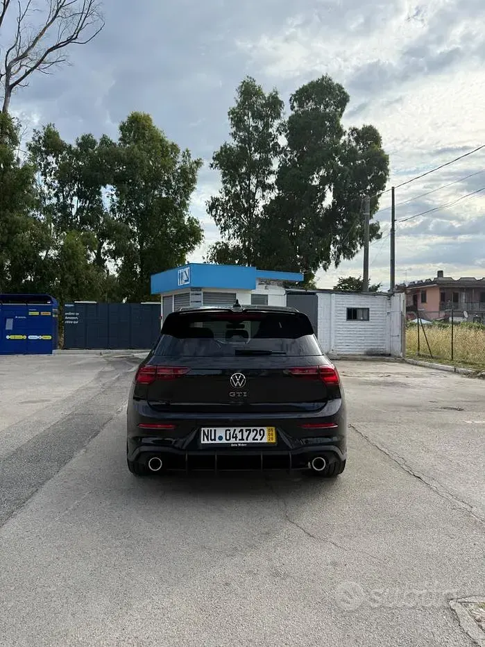 Usata VW Golf VIII GTI 245 CV (180 kW) 2022 Nero Berlina