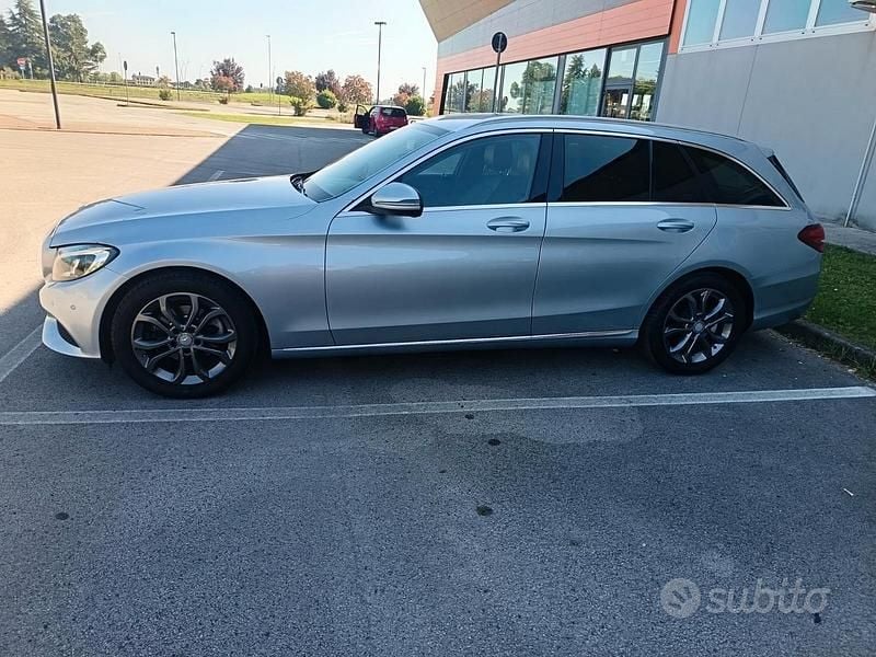 Usata Mercedes C180 116 CV (85 kW) 2016 Grigio Station wagon
