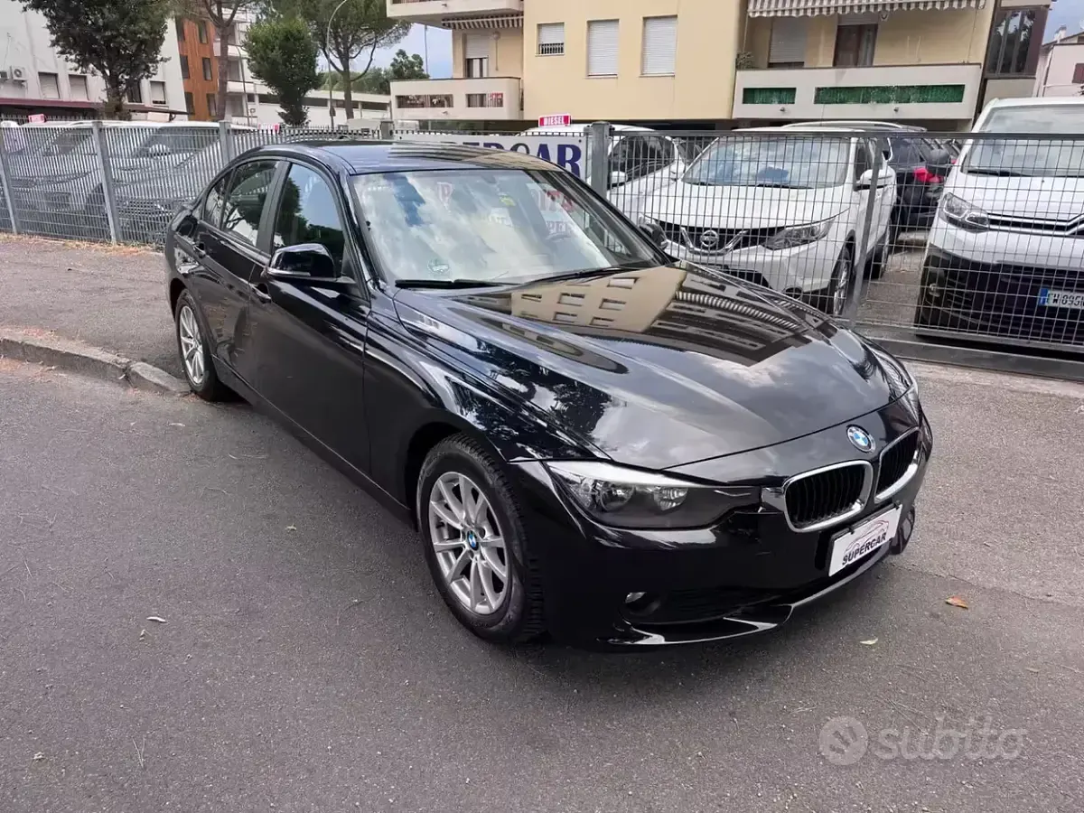 Usata BMW 318 M Sport 143 CV (105 kW) 2015 Nero Berlina