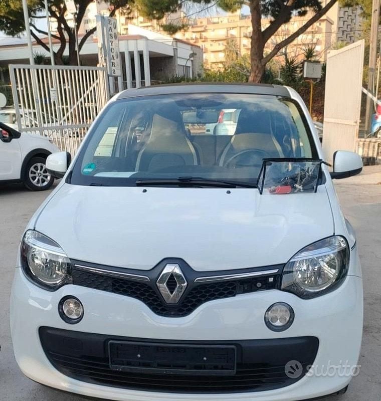 Bianco Usata 2019 Renault Twingo LIMITED Due volumi | 9500 € (Buon prezzo) - Immagine 1/4