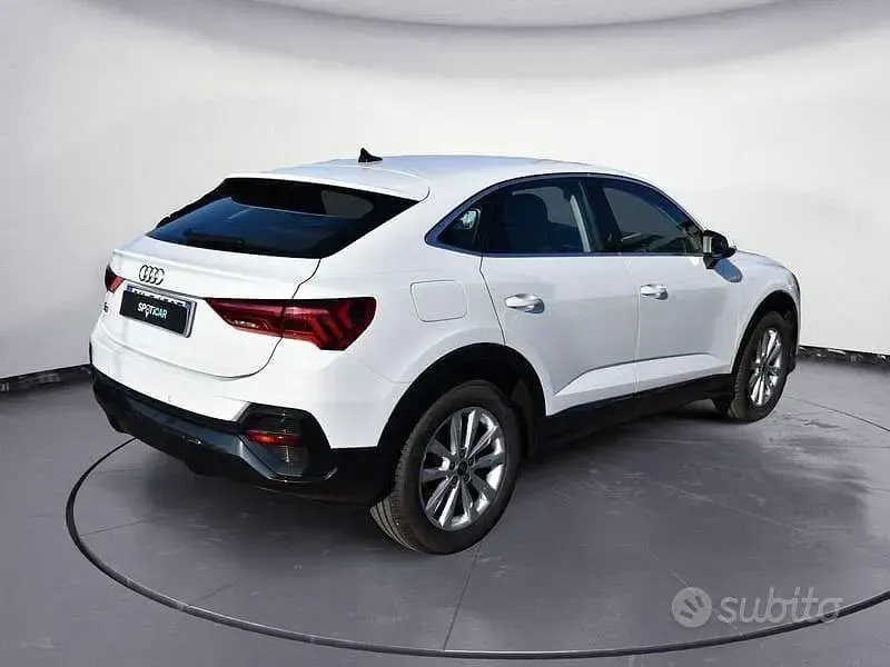 Usata Audi Q3 Sportback Business Plus 150 CV (110 kW) 2023 Bianco SUV