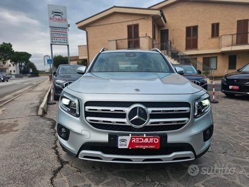 Usata Mercedes GLB180 Business 115 CV (84 kW) 2022 Grigio SUV