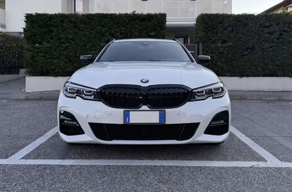 Begagnad BMW 320 M Sport 190 HK (139 kW) 2021 Kombi