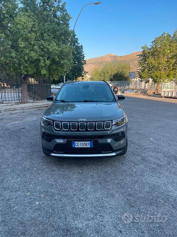 Usata Jeep Compass 131 CV (96 kW) 2021 Grigio SUV