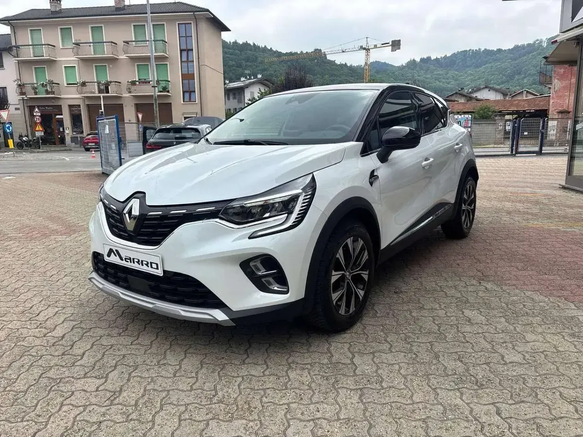 Usata Renault Captur Techno 101 CV (74 kW) 2024 Bianco SUV