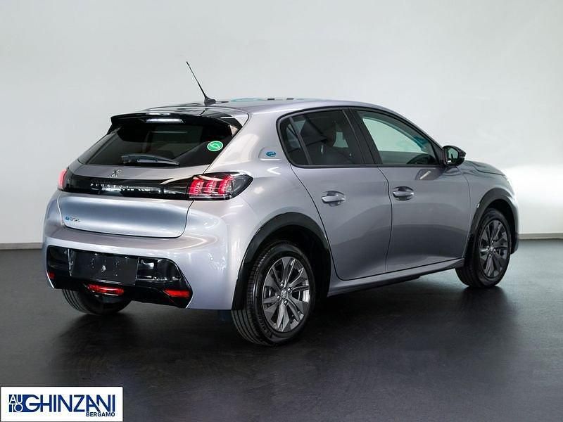 Usata Peugeot e-208 Allure 100 kW (136 CV) 2023 Utilitaria
