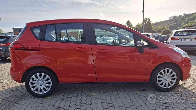 Usata Ford B-MAX 75 CV (55 kW) 2016 Rosso Monovolume