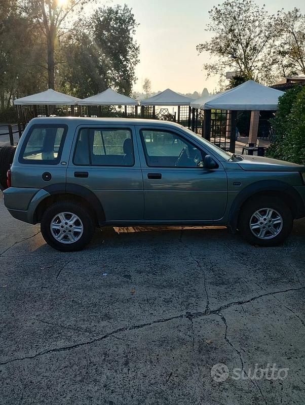 Verde Usata 2005 Land Rover Freelander SUV | 5500 € (Cara) - Immagine 1/4
