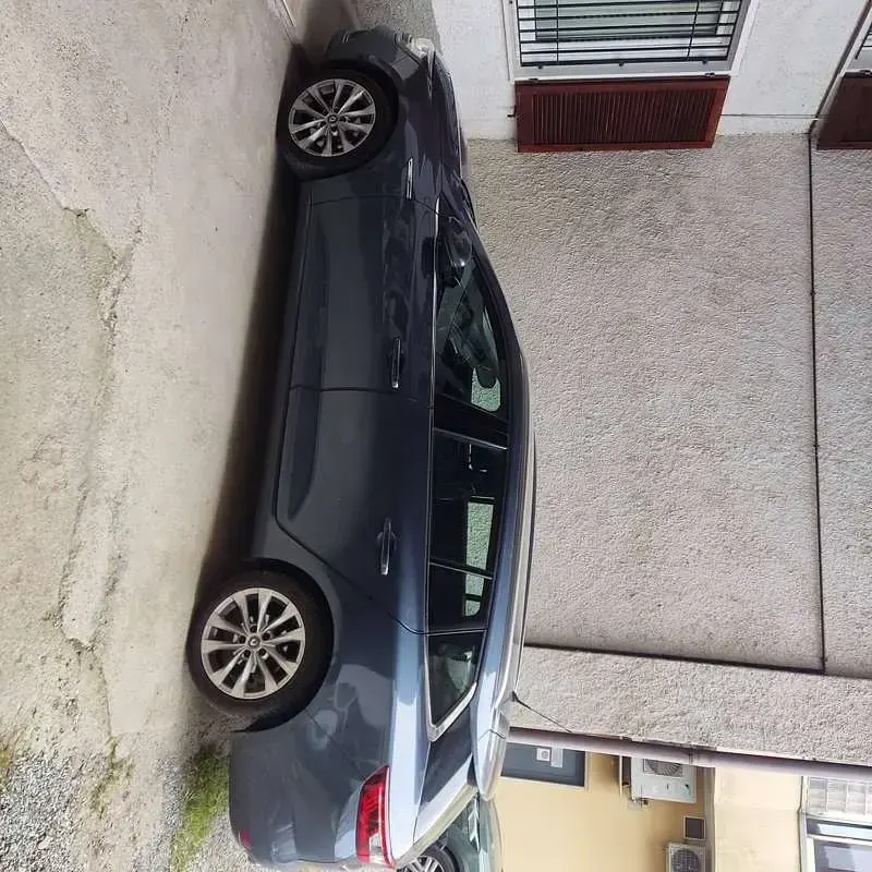 Usata Renault Mégane GrandTour 110 CV (80 kW) 2018 Grigio Station wagon