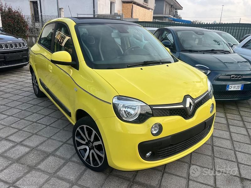 Usata Renault Twingo SE 69 CV (50 kW) 2014 Giallo Utilitaria
