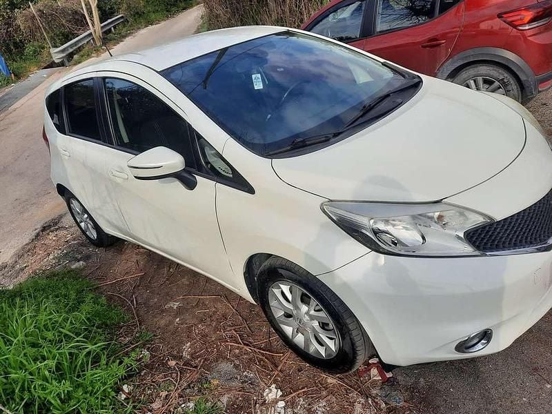 Usata Nissan Note Acenta 90 CV (66 kW) 2015 Bianco Utilitaria