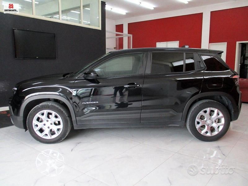 Usata Jeep Avenger Summit 101 CV (74 kW) 2023 Nero SUV