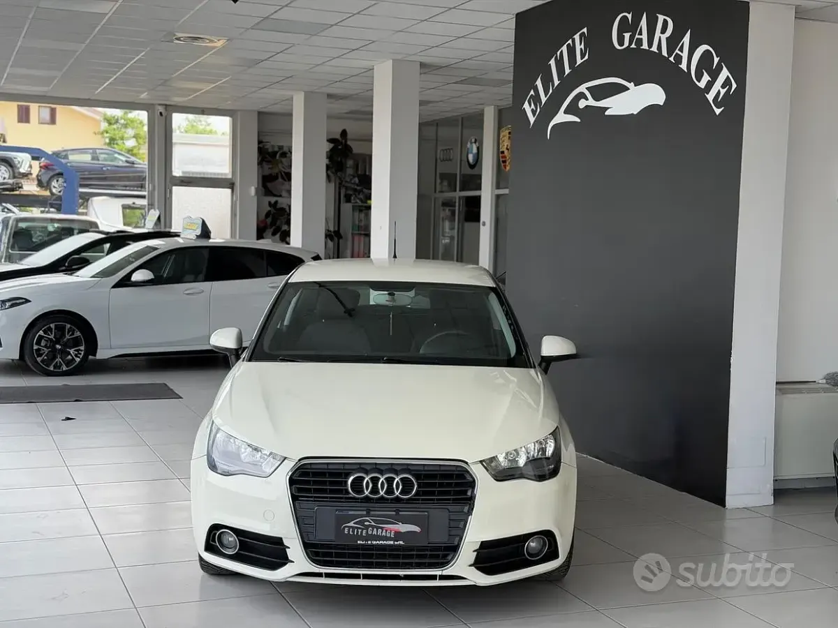 Usata Audi A1 Attraction 86 CV (63 kW) 2011 Bianco Utilitaria