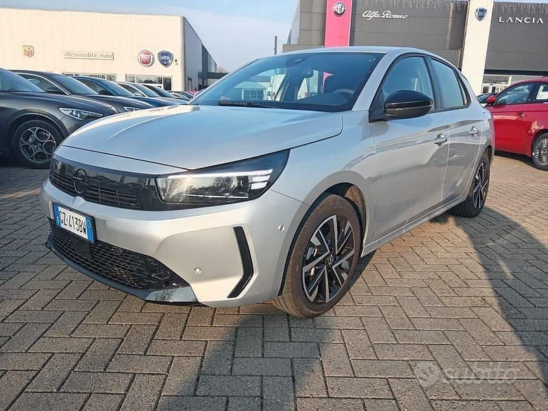 Grigio Usata 2025 Opel Corsa Tre volumi | 16.500 € (Buon prezzo) - Immagine 1/4