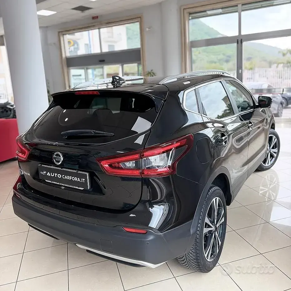 Gebraucht Nissan Qashqai N-Connecta 116 PS (85 kW) 2020 Schwarz SUV