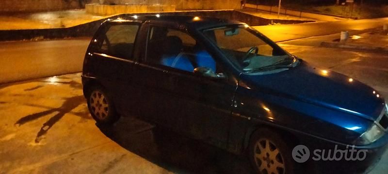 Usata Lancia Ypsilon 75 CV (55 kW) 1996 Utilitaria