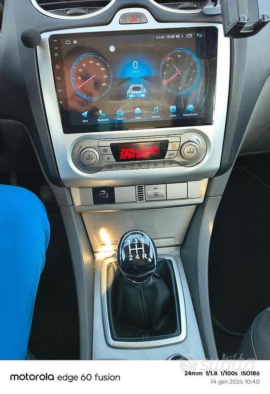 Usata Ford Focus Style 109 CV (80 kW) 2011 Grigio Station wagon