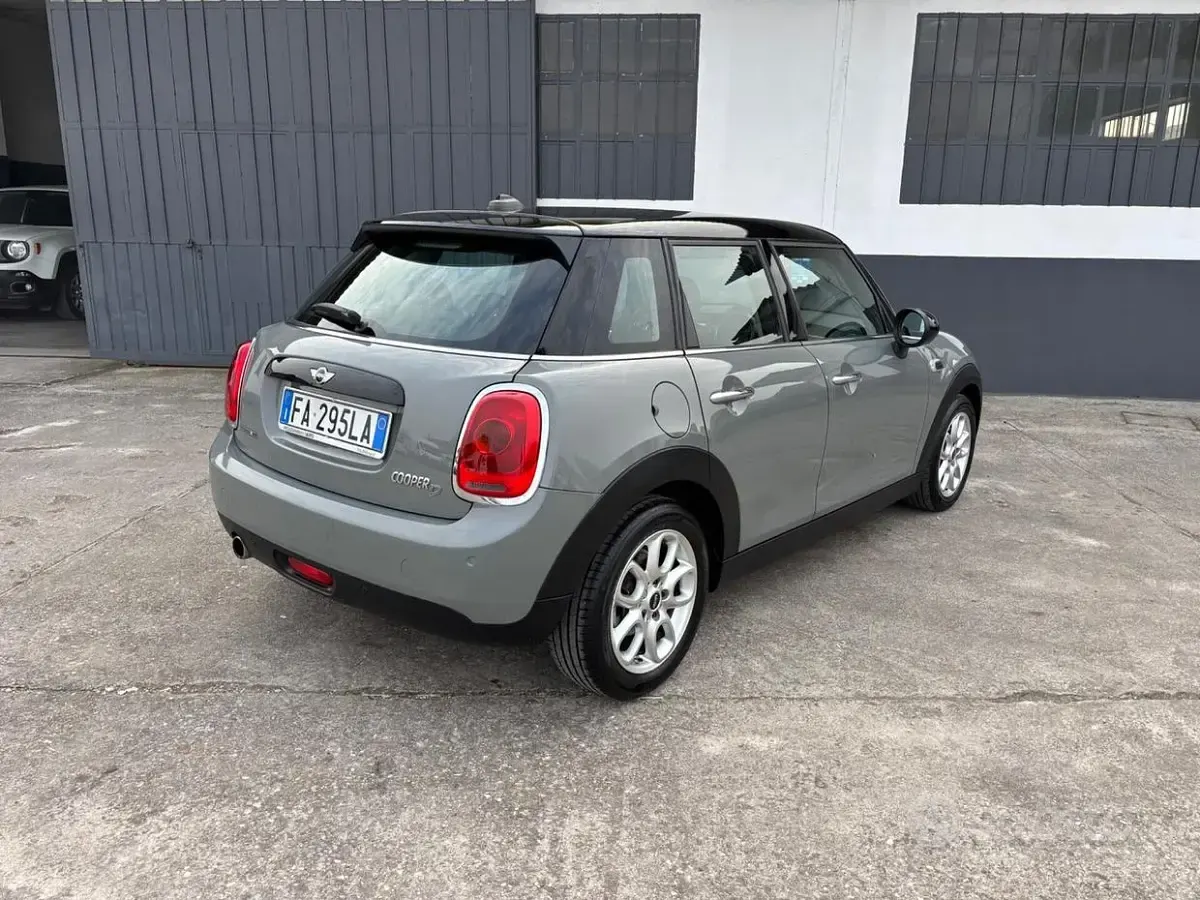Usata Mini Cooper D 116 CV (85 kW) 2015 Grigio Utilitaria