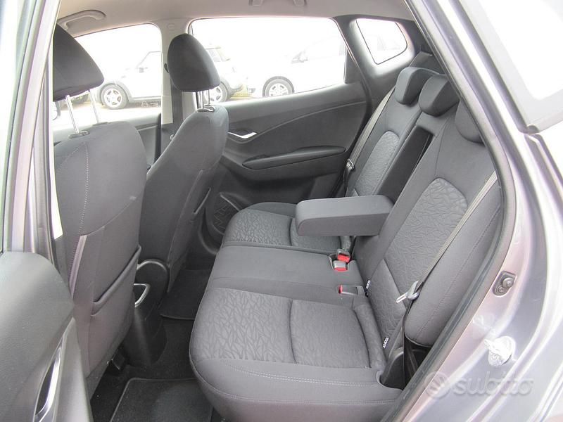 Usata Hyundai ix20 Comfort 90 CV (66 kW) 2013 Grigio Utilitaria