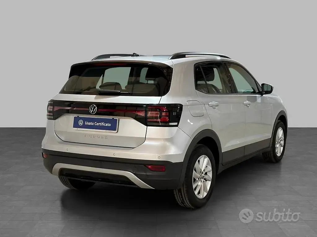 Usata VW T-Cross Life 95 CV (69 kW) 2024 Argento metallizzato SUV