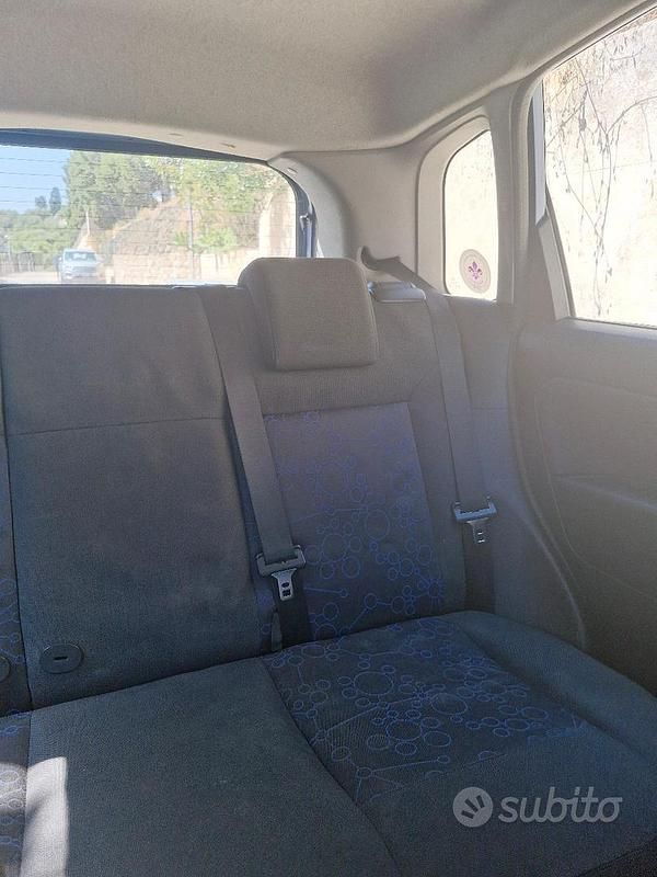 Blu Usata 2007 Ford Fiesta Due volumi | 1000 € (Super prezzo) - Immagine 1/4