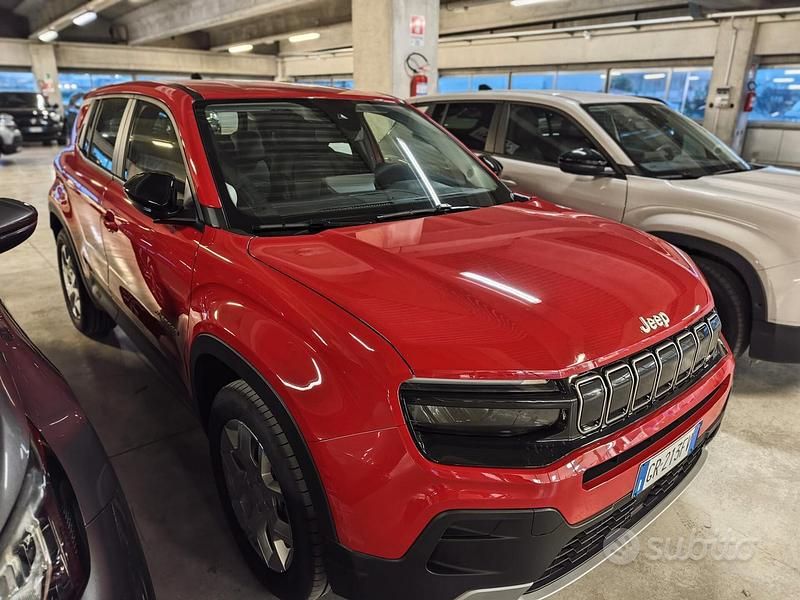 Usata Jeep Avenger Altitude 100 CV (73 kW) 2024 Rosso SUV