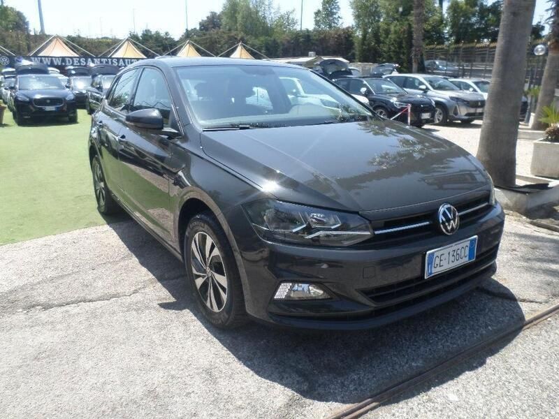 Usata VW Polo Comfortline 95 CV (69 kW) 2021 Grigio Berlina